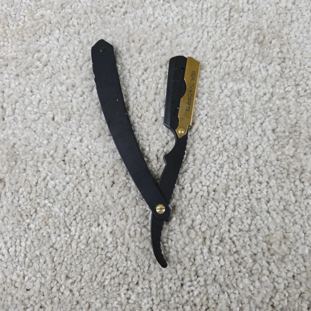 Beauty & Crafts Straight Edge Razor Black Gold Folding Swing Lock Barber Tool